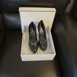 Guess Pumps (4 Inches Heels)