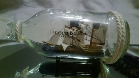 Ship in a bottle