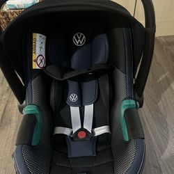 VW Infant Car seat