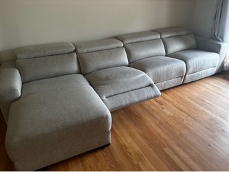Macy’s Nevio Sectional – Mika Beige | 3 Power Recliners + Chaise | Excellent Condition