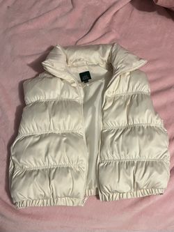 XS cropped puffer vest