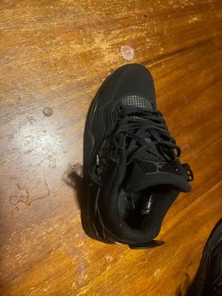 Black cats size 13