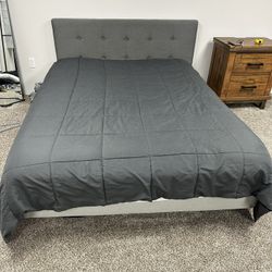 Queen Size Bed 