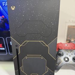 Xbox Series X Halo Edition Console With 2 Controllers, Headset, All Wires. 