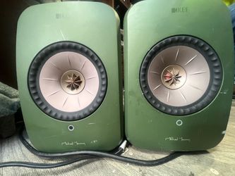 KEF LSX SPEAKERS