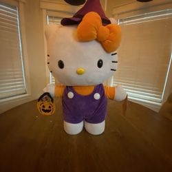 NWT Hello Kitty Viral Tik-Tok Witch Greeter RARE 2025 