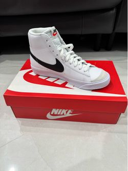 Nike Blazers Boys Size 6Y