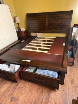 King Cal wood frame