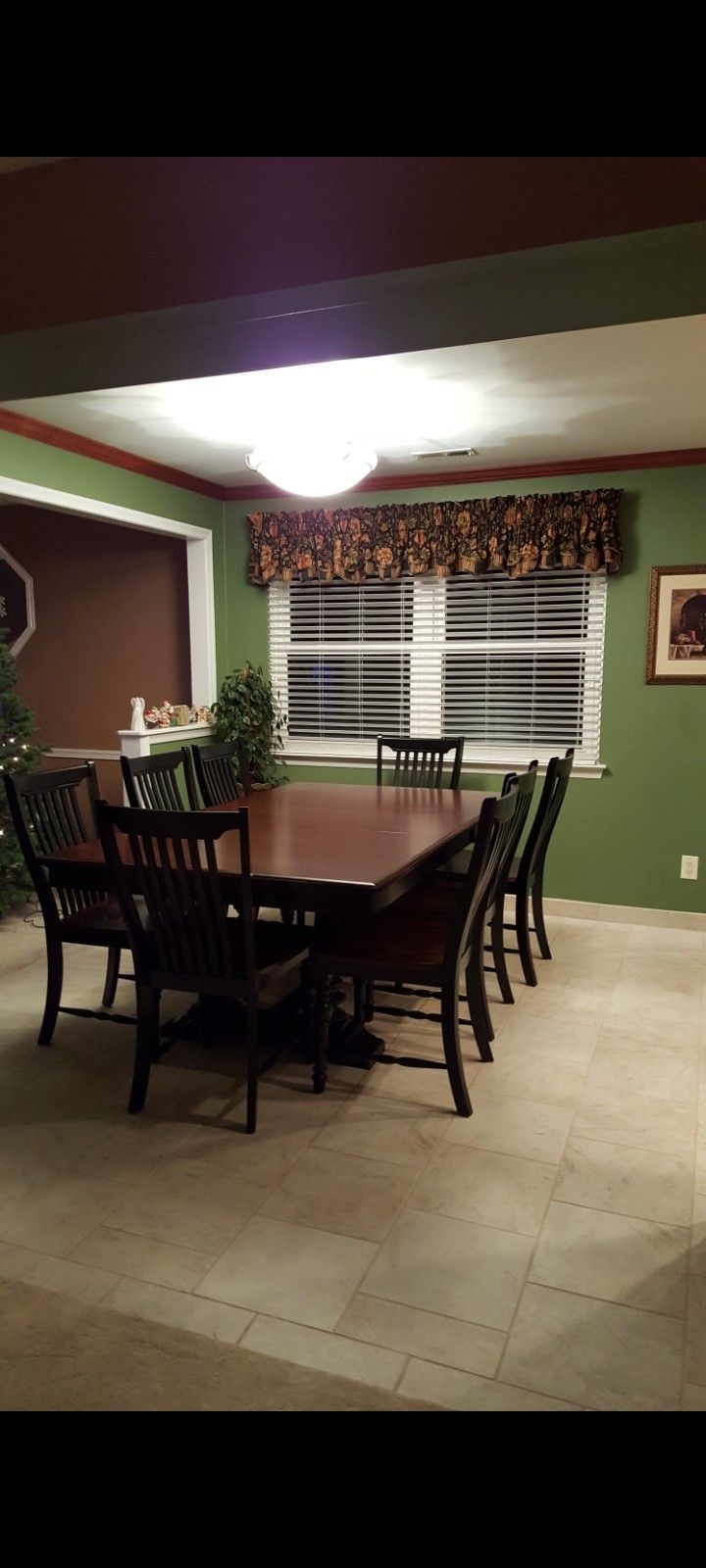 DINING ROOM SET
