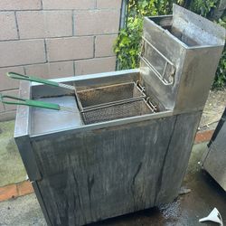 DEAN  SR42GN Natural Gas Fryer 