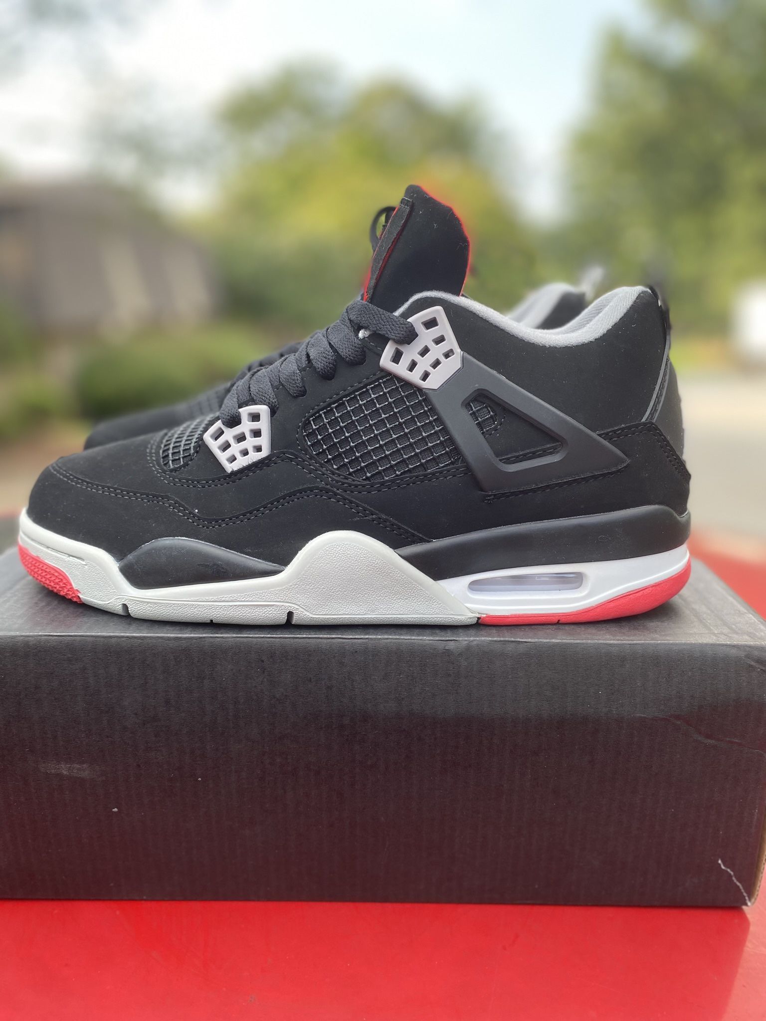 Air Jordan Bred 4