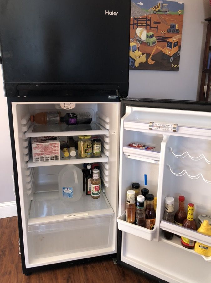 Hairer Small fridge