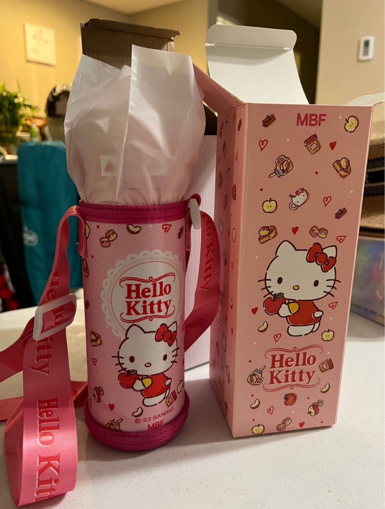 Hello Kitty Water bottle 