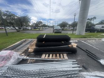 8ft Tall Black Commercial Chain Link Material