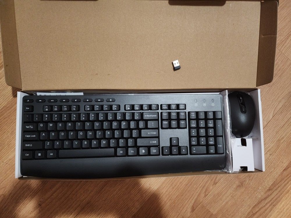 Full-size Wireless Keyboard Mouse Bundle USB Receiver PC Mac Windows Best Buy Laptop macbook Chrome