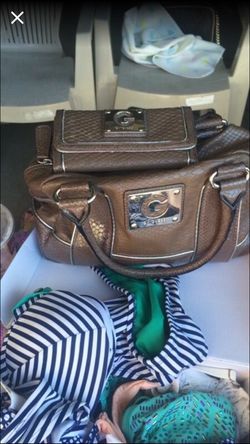 Guess purse