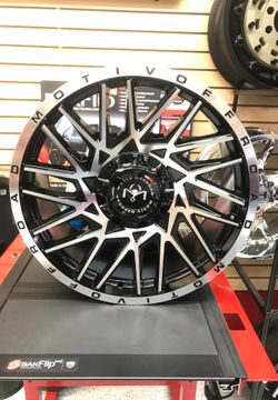 Motiv Off-Road 20X9 6X139.7