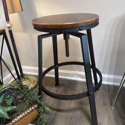 Adjustable Stool 