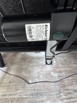 Adjustable Bed With Remote