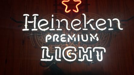 Heineken neon