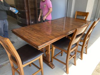 Hi table and four chairs