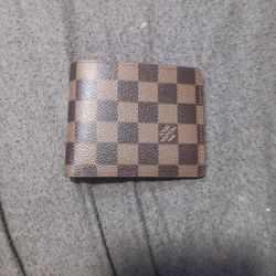 Louis Vuitton Brown Bifold Wallet Great Condition 