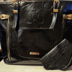 Montana West Black Flower Embossed Conceal Carry Shoulder Bag in Great Condition! Awesome Find!