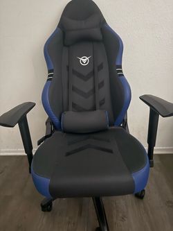 Black and Blue Racing Style Gaming Chair