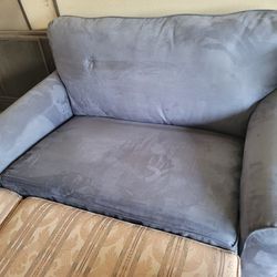 Oversized Loveseat Chair. $50 Firm Pickup In Riverbank 