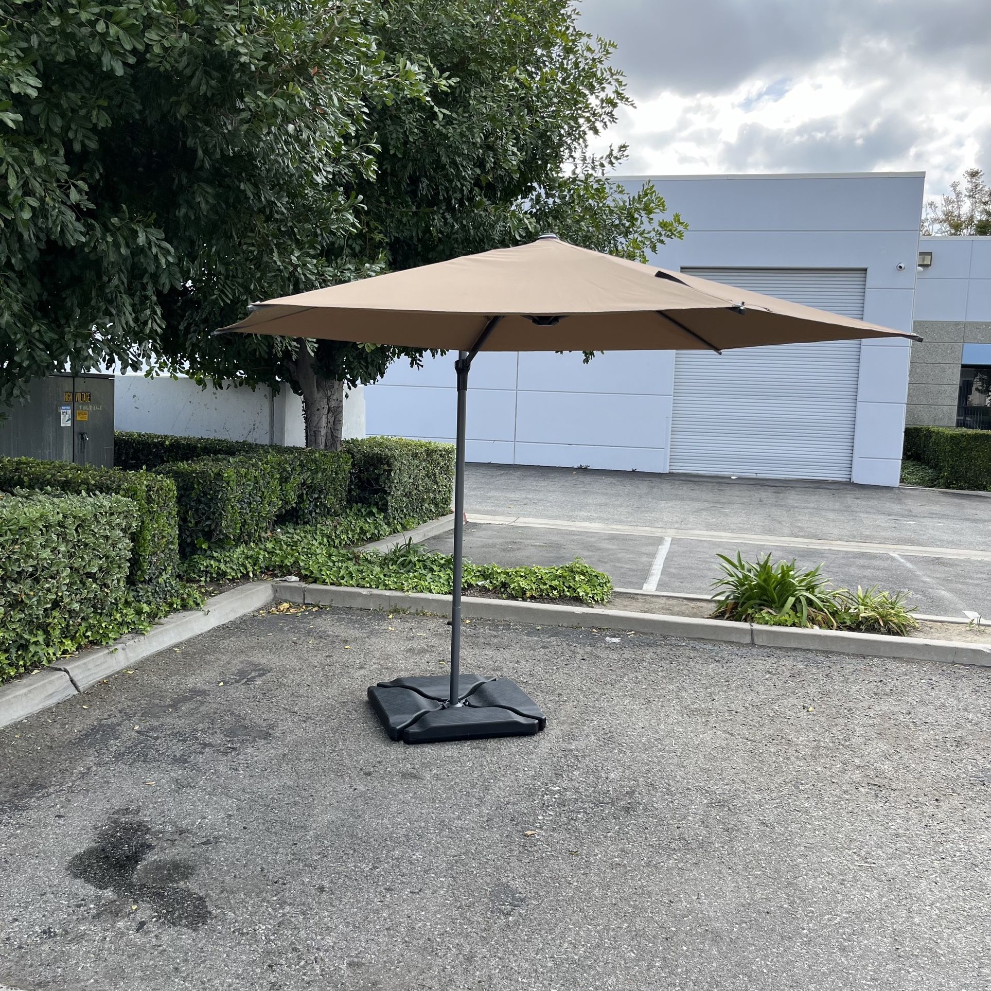 10FT Umbrella Outdoor Patio Cantilever with Weights - Tan