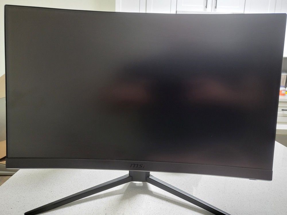 MSI Optix MAG241C 24" Curved Gaming Monitor – Excellent Condition