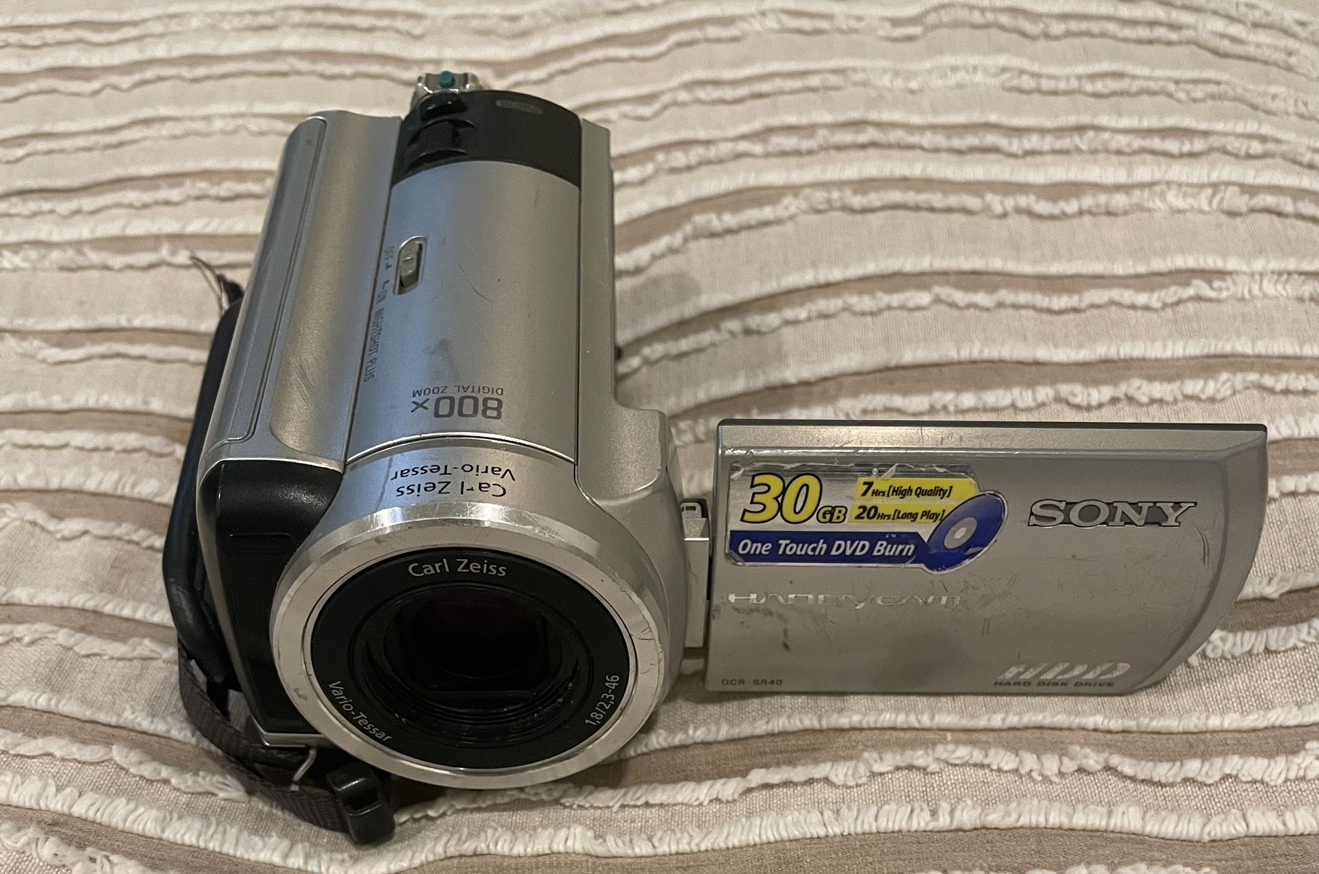 Sony Corp DCR-SR40 Video Camera Recorder