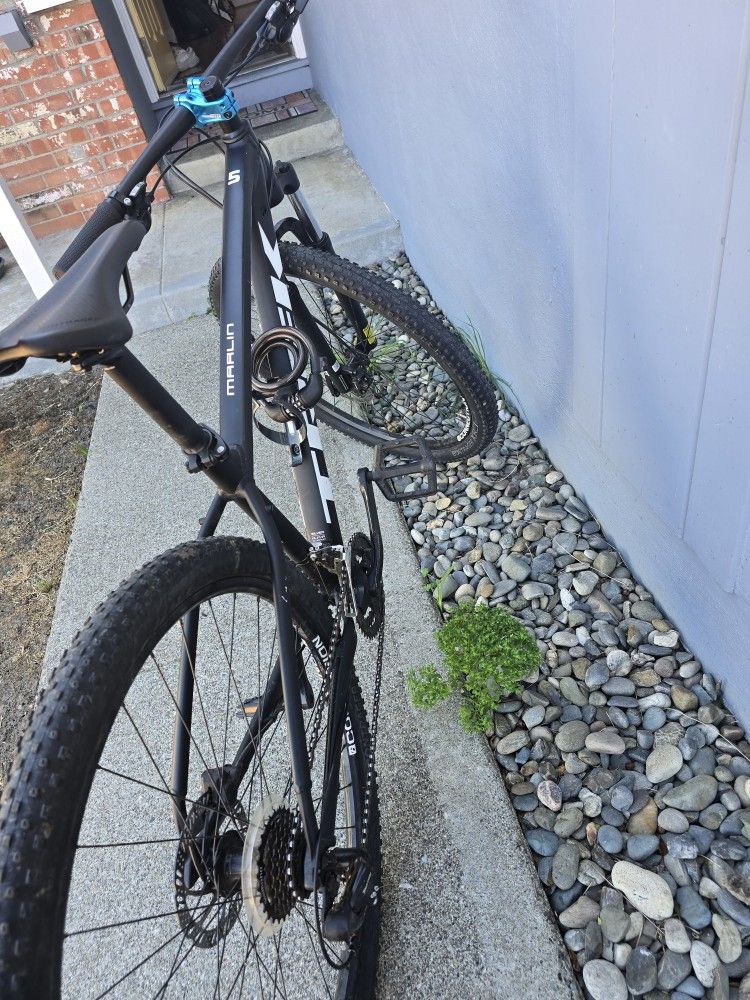 Trek Marlin 5 Medium