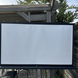 White Screen 5’x3’ Retractable Portable