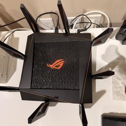 Asus ROG GT-AX11000 WiFi 6 Router