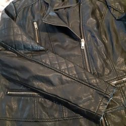 Womans Leather Jacket. L