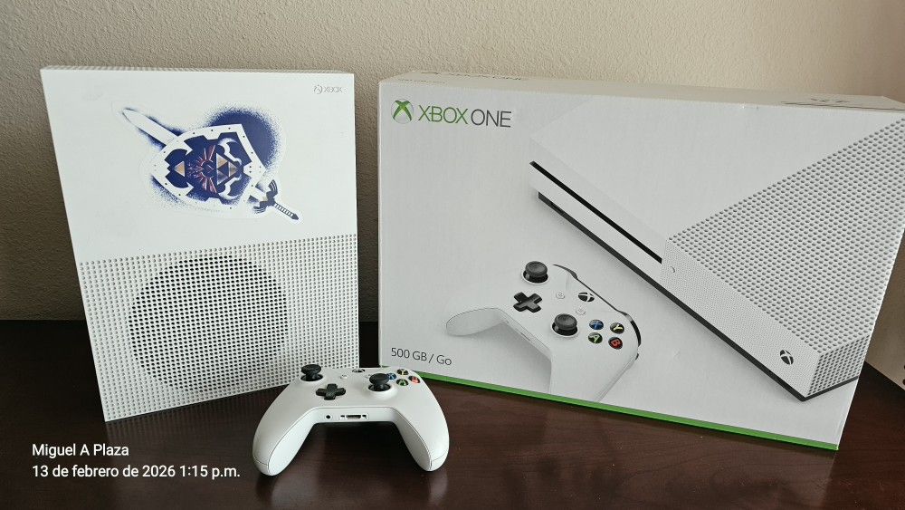 Xbox One 500 GB Plus 38 Games