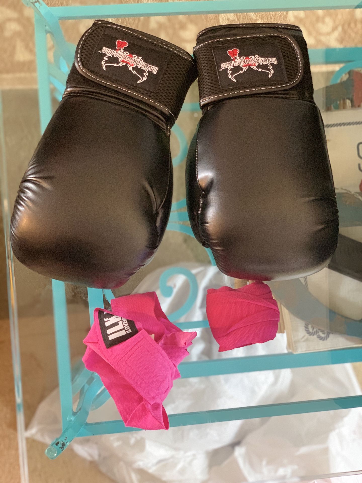 ILK boxing gloves