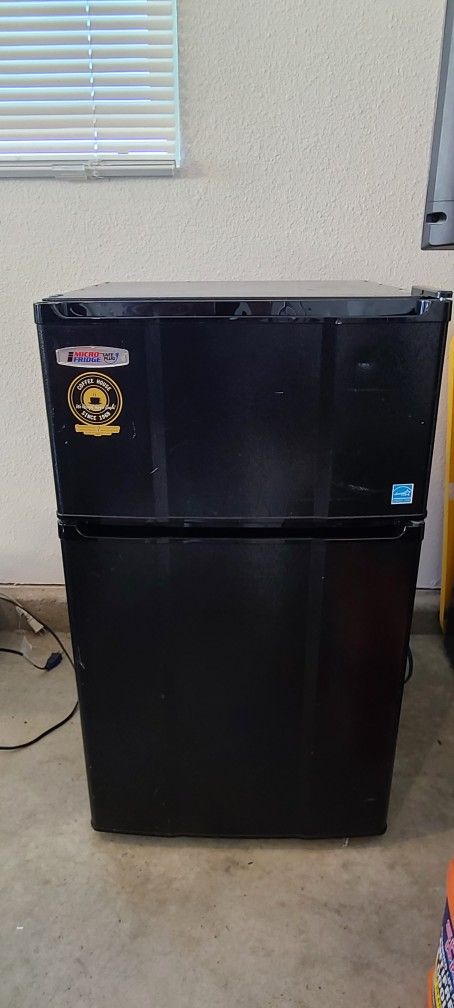Mini-Fridge