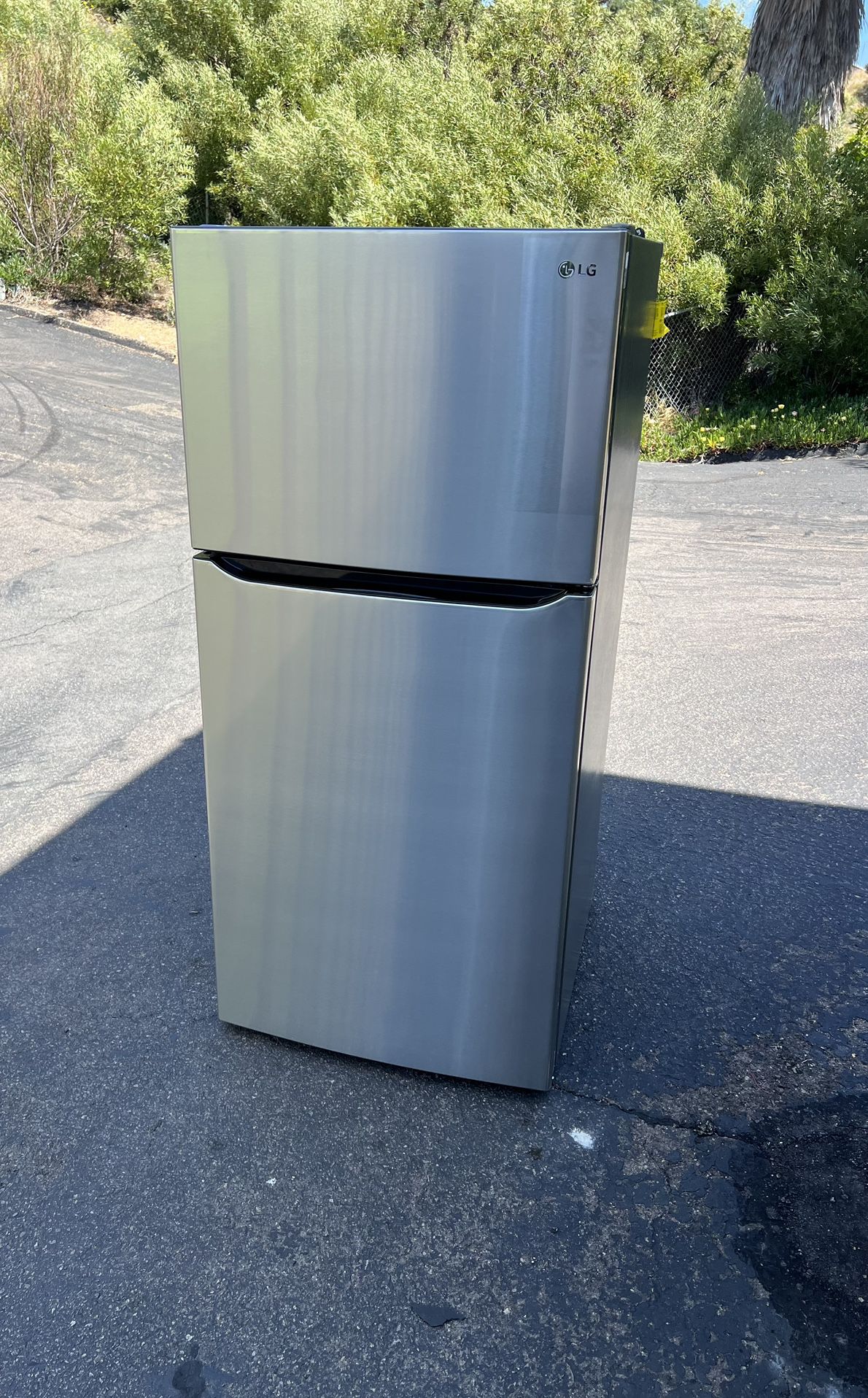 Kitchen/garage Refrigerator (free Local Delivery)