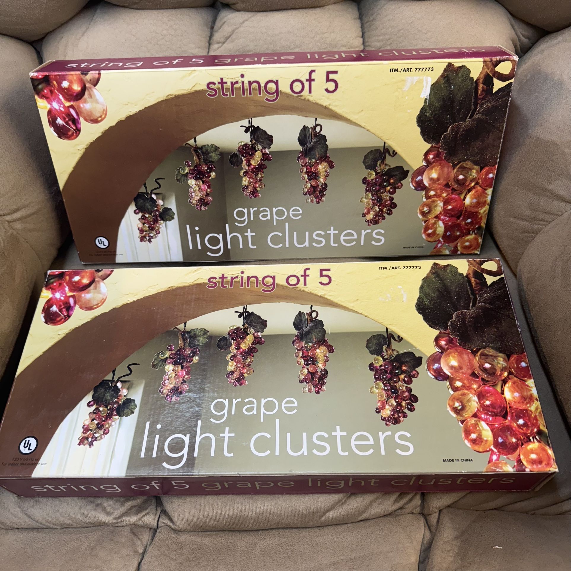 Costco GRAPE CLUSTER LIGHTS 5 Clusters On String Indoor/Outdoor String Lights New