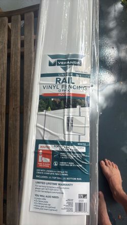Veranda vinyl fence rail