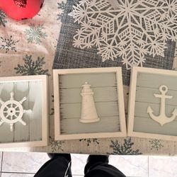 Small Nautical Hanging Frames 