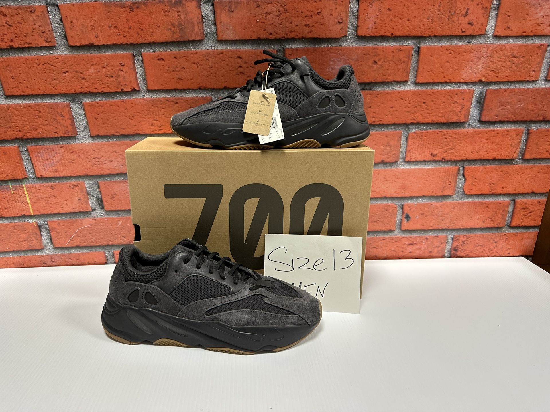 Adidas Yeezy 700 Boost 700 'Utility Black '23' Size 13