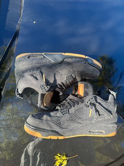 Jordan 4 Levi’s size 11