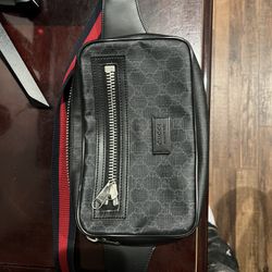 Gucci Side Bag 100% Authentic 