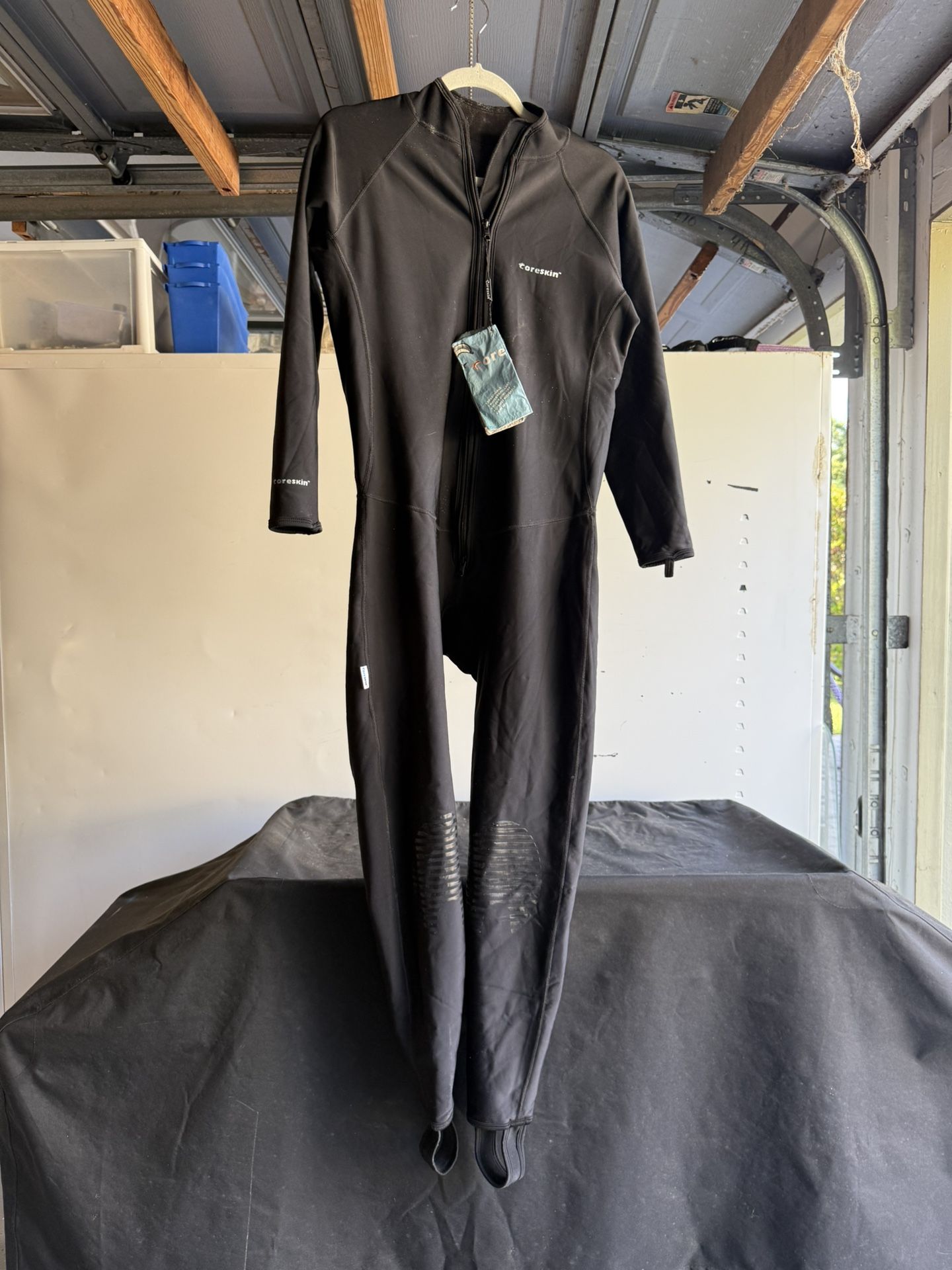 NEW Men’s Wetsuit- Coreskin Full Suit- Size M- Never Worn!
