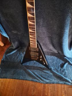 Jackson King V aguitar