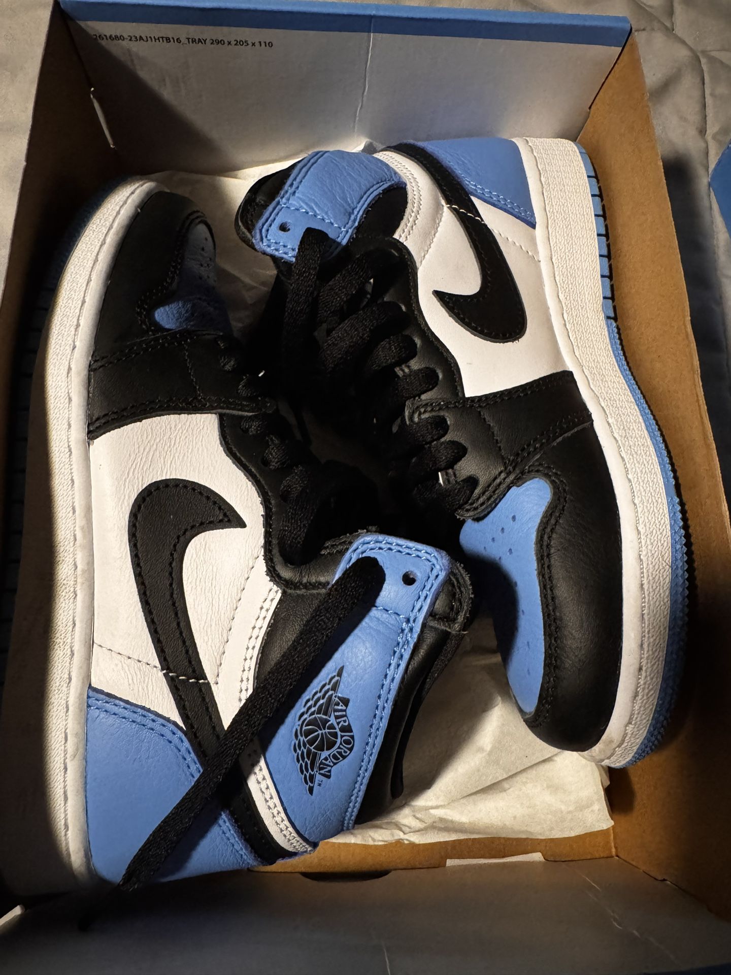 Air Jordan 1, size 5Y