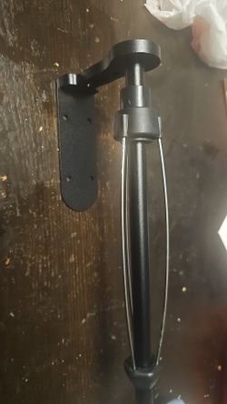 Black paper towel holder